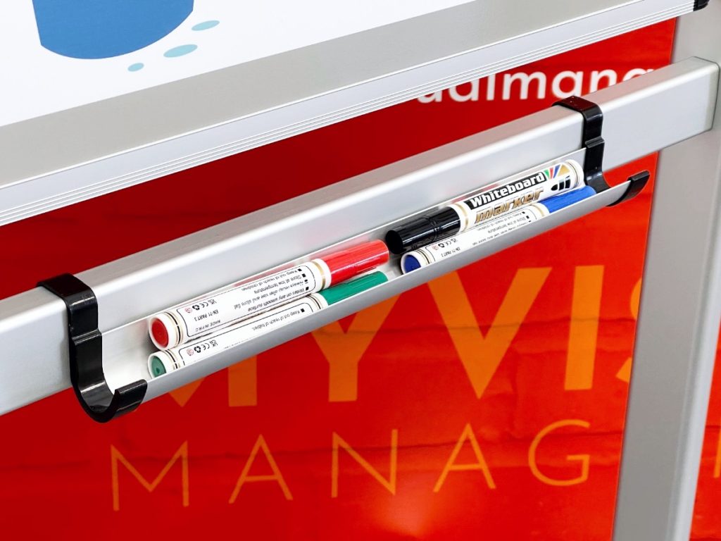 Dry wipe pens