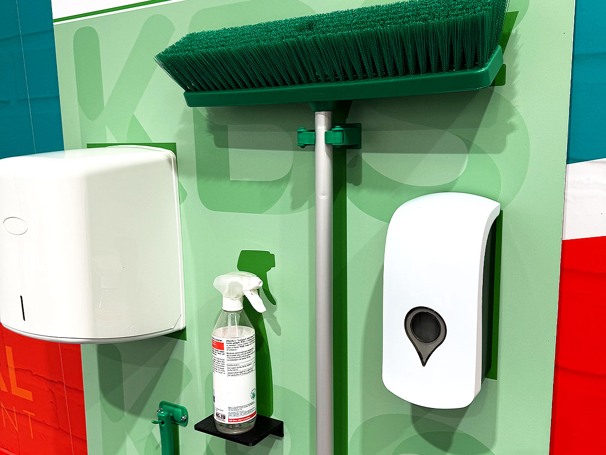 Multi-functional shadow board